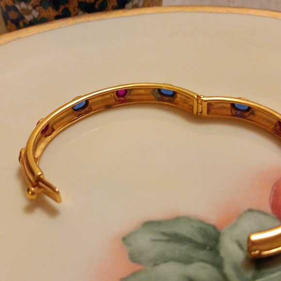 Gold tone bracelet - Picture 4 of 6